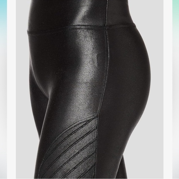 SPANX FAUNS LEATHER MOTO LEGGINGS SZ M. - Picture 5 of 11